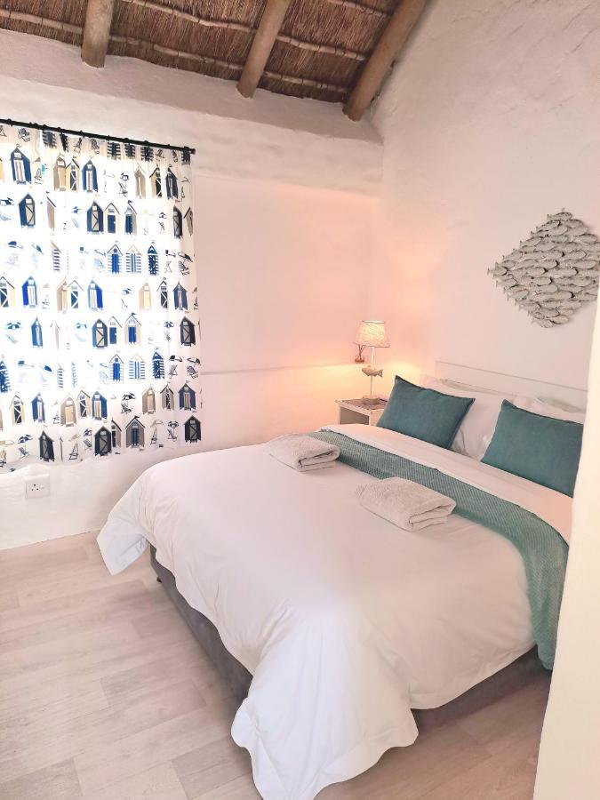 Zandtorini Seaside Cottage สตรุยส์บาย ภายนอก รูปภาพ