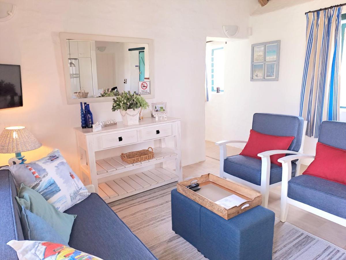 Zandtorini Seaside Cottage สตรุยส์บาย ภายนอก รูปภาพ