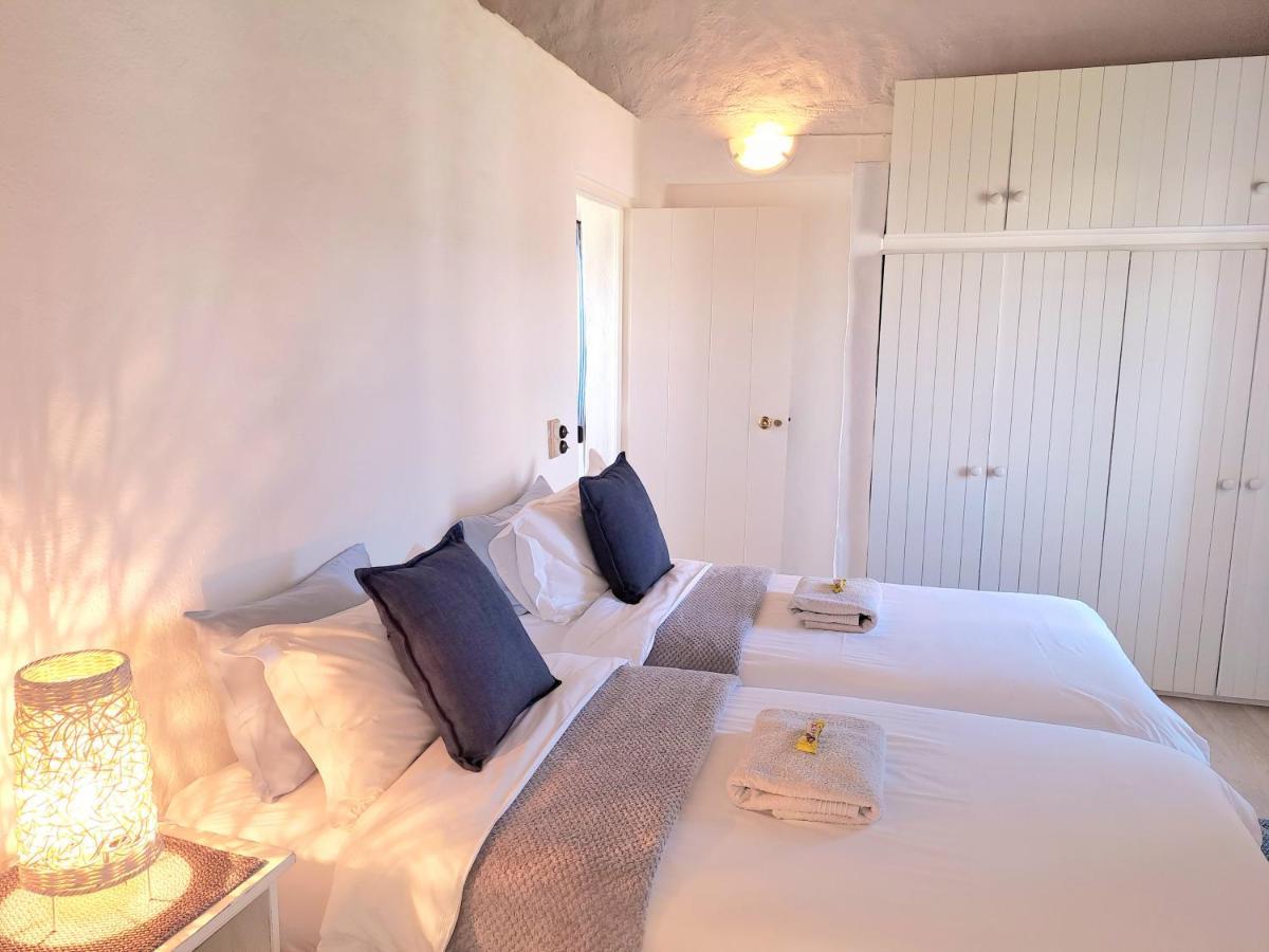 Zandtorini Seaside Cottage สตรุยส์บาย ภายนอก รูปภาพ